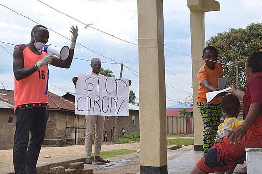 Nỗ lực ứng phó với đại dịch Covid-19 tại Congo: Thanh niên góp sức cùng cộng đồng