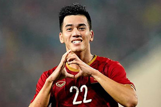 Nguyễn Tiến Linh là cầu thủ xuất sắc nhất tháng 10 vòng loại World Cup 2022