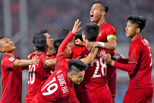 Đội tuyển Việt Nam tụt nhiều bậc trên bảng xếp hạng FIFA