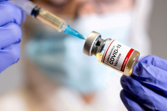 Các nhà cựu lãnh đạo thế giới kêu gọi phân bổ lại nguồn vắc xin Covid-19 dư thừa