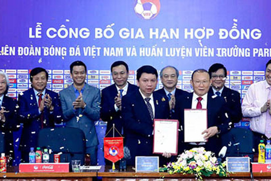 VFF gia hạn hợp đồng với HLV Park Hang-seo trước trận gặp Nhật Bản