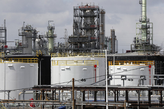 Mỹ phối hợp với các nước khai thác kho dầu dự trữ: Nỗ lực ''hạ nhiệt'' giá nhiên liệu