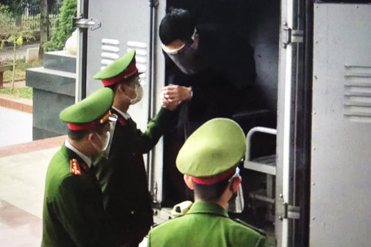 Xét xử ông Nguyễn Đức Chung trong vụ án mua chế phẩm Redoxy-3C