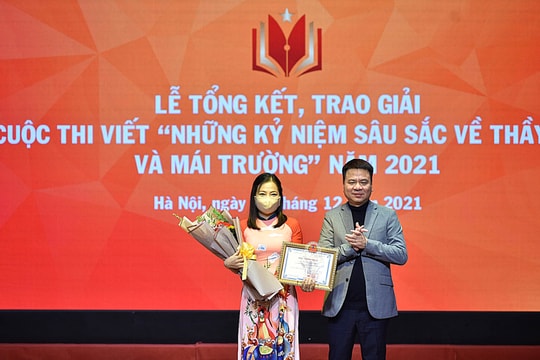 Hơn 50.000 bài thi viết ''Những kỷ niệm sâu sắc về thầy cô và mái trường'' năm 2021