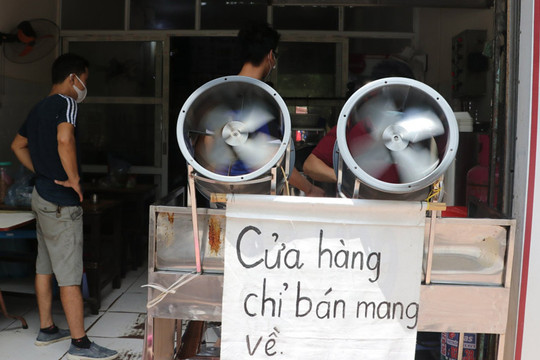Từ 12h ngày 2-1: Hàng quán ăn uống ở huyện Gia Lâm chỉ được bán mang về