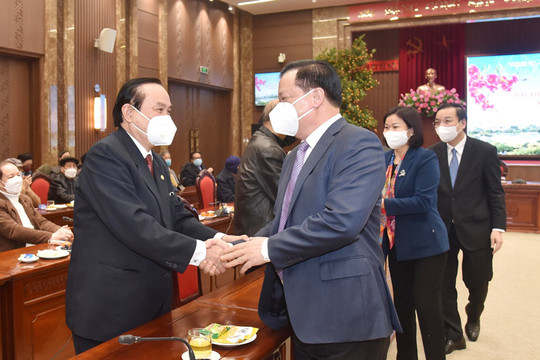 Lãnh đạo thành phố Hà Nội gặp mặt đại biểu Câu lạc bộ Thăng Long