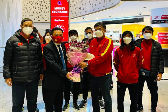 Đội tuyển bóng đá nữ Việt Nam cảm ơn Tổng Lãnh sự quán Việt Nam, kiều bào đang sinh sống tại Ấn Độ