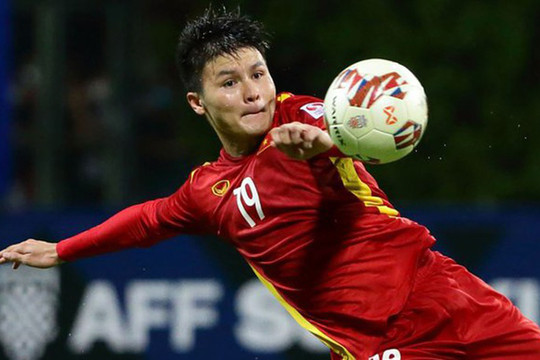 Tiền vệ Quang Hải vắng mặt trong Lễ trao giải Quả bóng vàng Việt Nam 2021