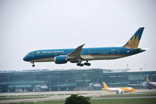 Thêm nhiều chuyến bay đưa công dân Việt Nam sơ tán khỏi Ukraine về nước