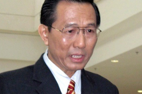 Khởi tố, bắt tạm giam nguyên Thứ trưởng Bộ Y tế Cao Minh Quang