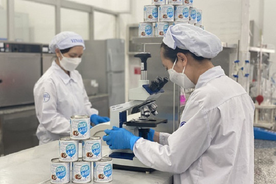 Sản phẩm sữa Việt Nam ''xuất hành'' đầu năm tạo điểm nhấn tại hội chợ quốc tế