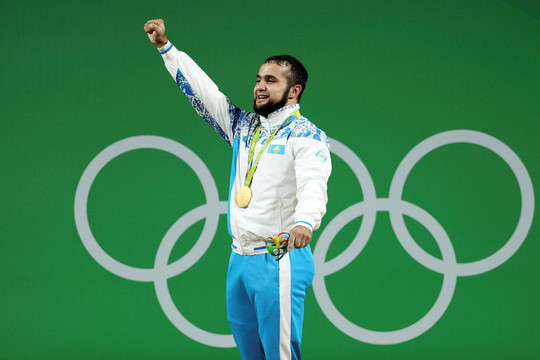 Tước huy chương Olympic đối với đô cử người Kazakhstan