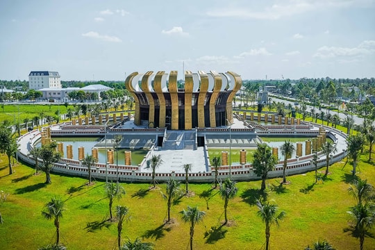 Khánh thành Đền thờ Vua Hùng tại thành phố Cần Thơ vào ngày 6-4