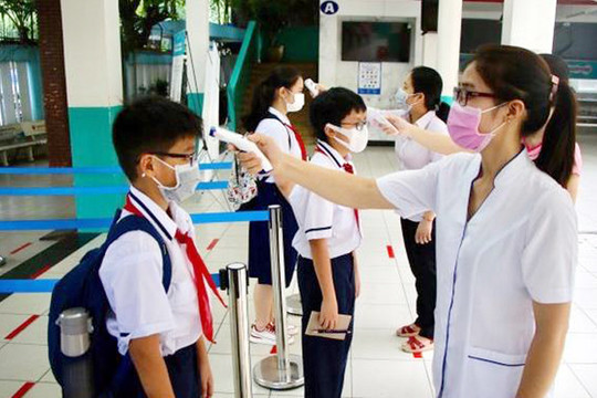 Học sinh từ lớp 1 đến lớp 6 ở Hà Nội trở lại trường học từ ngày 6-4-2022
