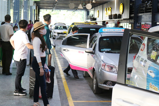 Sân bay quốc tế Tân Sơn Nhất bảo đảm phục vụ hành khách dịp lễ