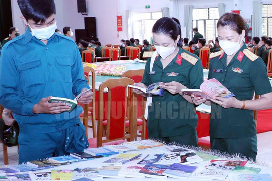 Tổ chức Ngày sách Việt Nam với chủ đề ''Sách và khát vọng cống hiến''