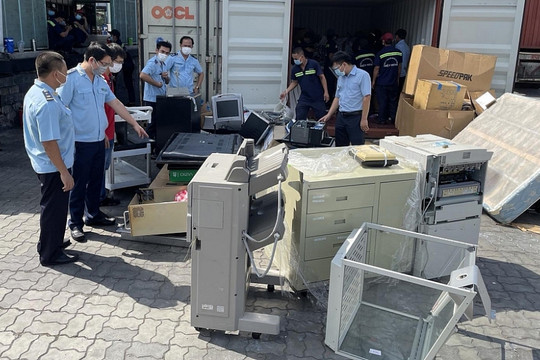 Vụ buôn lậu 1.282 container máy móc cũ: Khởi tố 11 nhân viên Công ty Giám định Đại Minh Việt