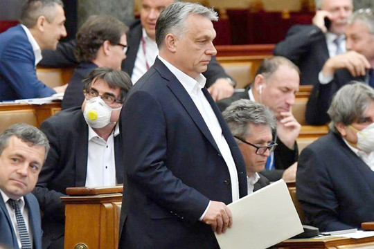 EU xem xét đình chỉ trợ cấp cho Hungary: Bất đồng không dễ hóa giải