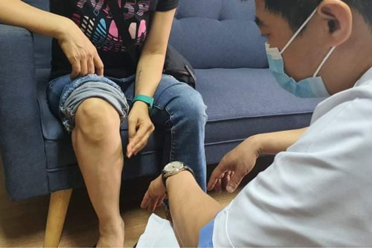 Lần đầu tiên tiếp nhận nữ bệnh nhân gặp biến chứng sau khi tiêm filler làm thẳng chân