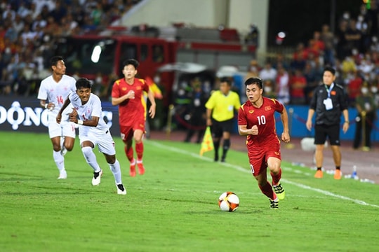 Thắng 1-0 U23 Myanmar, U23 Việt Nam vươn lên đầu bảng