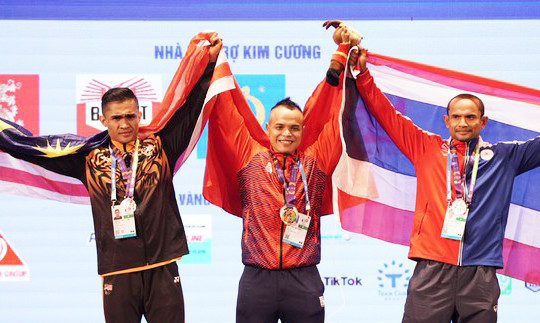 Thể hình Việt Nam giành Huy chương vàng thứ ba tại SEA Games 31