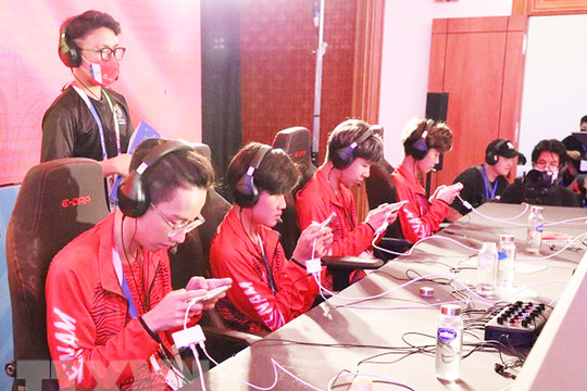 Thể thao điện tử Việt Nam giành Huy chương vàng đầu tiên tại SEA Games 31