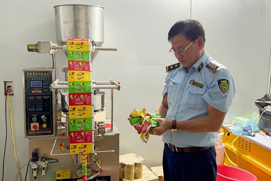 Phát hiện kho chứa hàng tấn kẹo Trung Quốc giả mạo xuất xứ Nhật Bản
