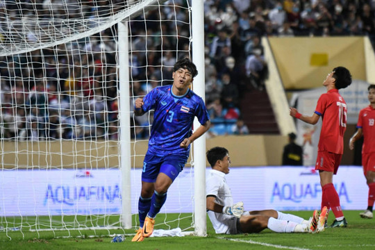 Thắng sít sao U23 Lào, U23 Thái Lan gặp U23 Indonesia ở bán kết