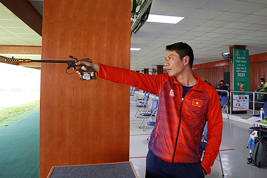 Xạ thủ Trần Quốc Cường giành Huy chương vàng thứ 2 cho bắn súng Việt Nam