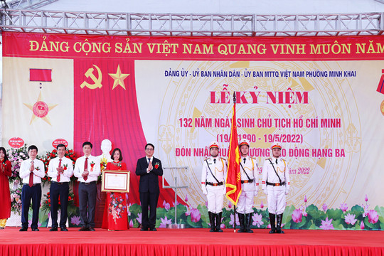 Phường Minh Khai (quận Bắc Từ Liêm) đón nhận Huân chương Lao động hạng Ba