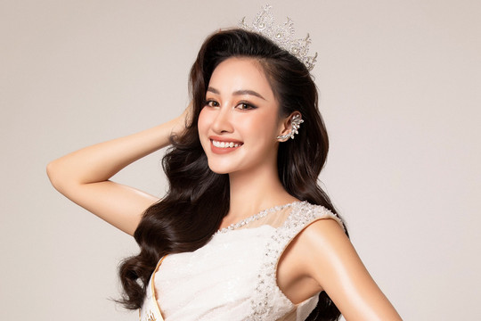 Đoàn Hồng Trang đại diện Việt Nam dự Miss Global 2022