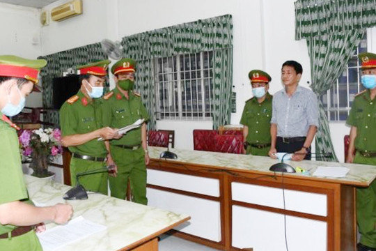 Thêm nhiều cán bộ y tế bị bắt tạm giam vì sai phạm liên quan Công ty Việt Á