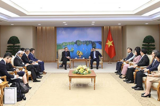 Thủ tướng Chính phủ Phạm Minh Chính tiếp Giám đốc điều hành Tập đoàn Intel