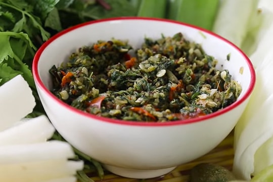 Chẩm chéo Tây Bắc