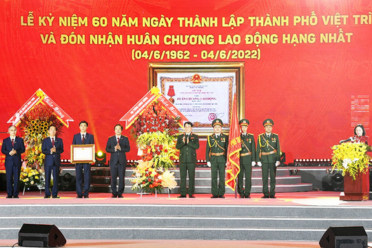 Thường trực Ban Bí thư Võ Văn Thưởng dự Lễ kỷ niệm 60 năm thành lập thành phố Việt Trì