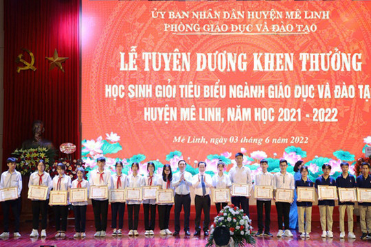 Huyện Mê Linh tuyên dương, khen thưởng 95 học sinh giỏi tiêu biểu