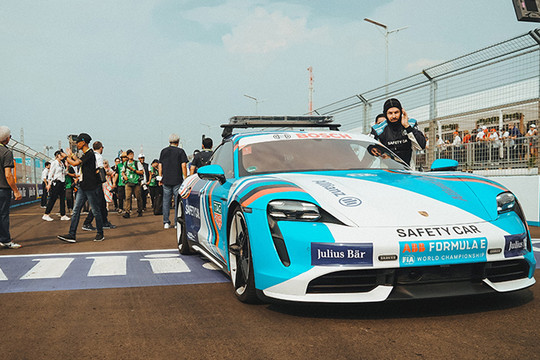 Hình ảnh đáng nhớ về Giải đua ô tô điện công thức E lần đầu tiên tại Đông Nam Á