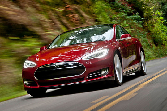 Tiên phong ô tô chạy điện Tesla Model S đã tròn 10 tuổi