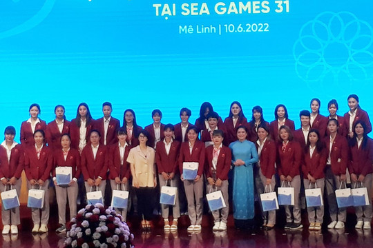 Gặp mặt 69 vận động viên nữ đoạt Huy chương vàng SEA Games 31