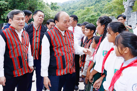 Chủ tịch nước dự Lễ kỷ niệm 65 năm Ngày Bác Hồ về thăm Quảng Bình