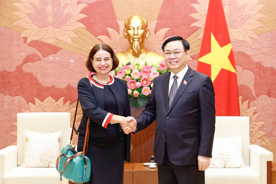 Việt Nam luôn coi trọng quan hệ Đối tác chiến lược với Australia