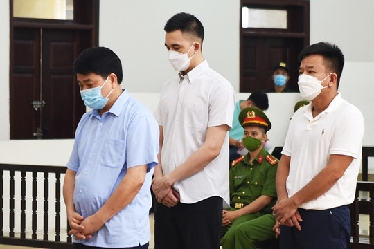Ông Nguyễn Đức Chung được giảm 3 năm tù do đã khắc phục hậu quả