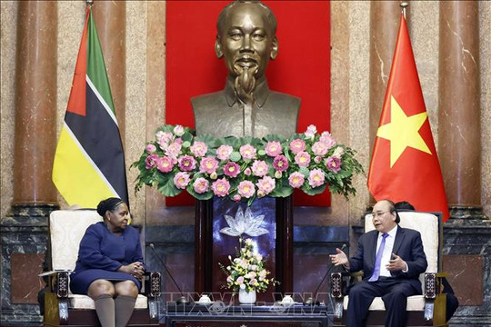 Chủ tịch nước Nguyễn Xuân Phúc tiếp Chủ tịch Quốc hội Mozambique