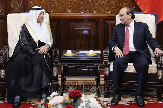 Chủ tịch nước Nguyễn Xuân Phúc tiếp các Đại sứ Saudi Arabia, Israel, Azerbaijan chào từ biệt