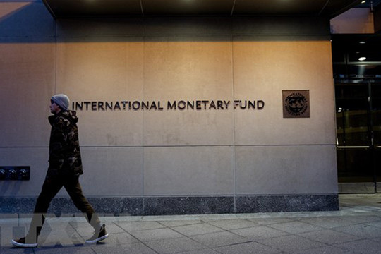 IMF hạ dự báo tăng trưởng kinh tế của Mỹ do FED tăng mạnh lãi suất