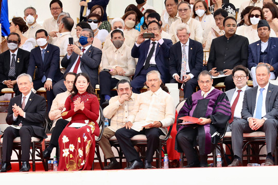 Phó Chủ tịch nước Võ Thị Ánh Xuân dự Lễ tuyên thệ nhậm chức của Tổng thống Philippines
