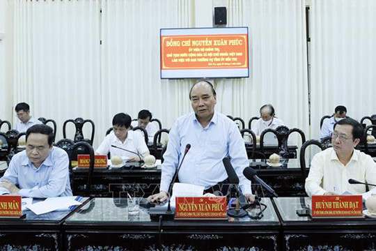 Chủ tịch nước Nguyễn Xuân Phúc làm việc tại tỉnh Bến Tre