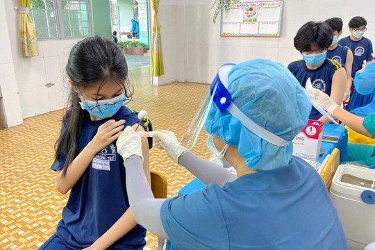 Bộ Y tế đề nghị phát động chiến dịch tiêm mũi 3, mũi 4 cho cán bộ, công nhân viên vào tuần đầu tháng 7-2022