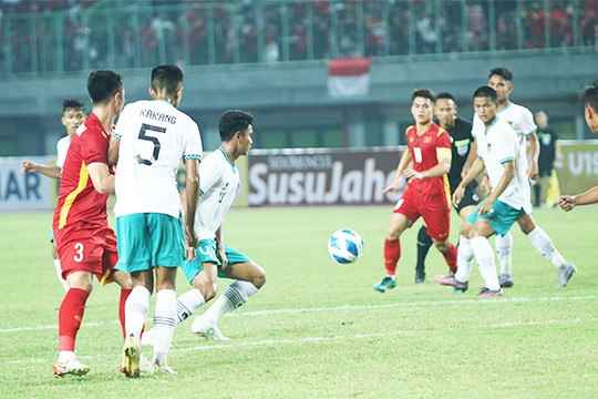 U19 Việt Nam hòa kịch tính U19 Indonesia tại Giải U19 Đông Nam Á 2022