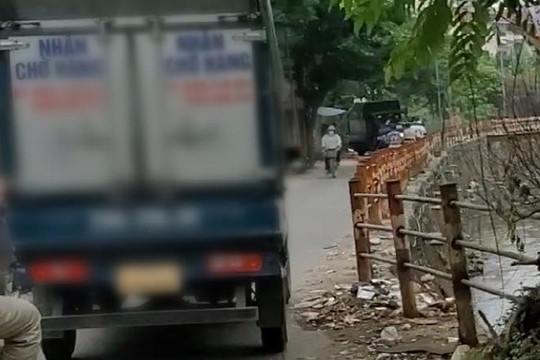 Xử phạt tài xế xe tải đi vào đường cấm qua tin báo từ Facebook